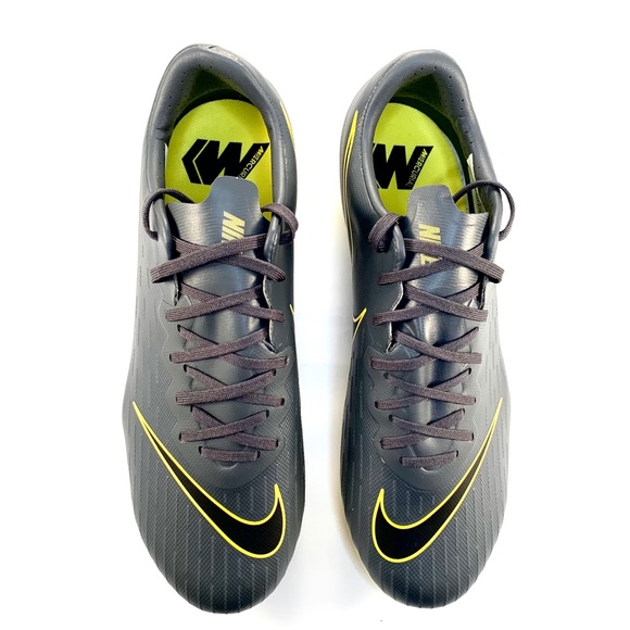 Nike Mercurial Vapor Soccer Cleats Size 7 New - Picture 1 of 4